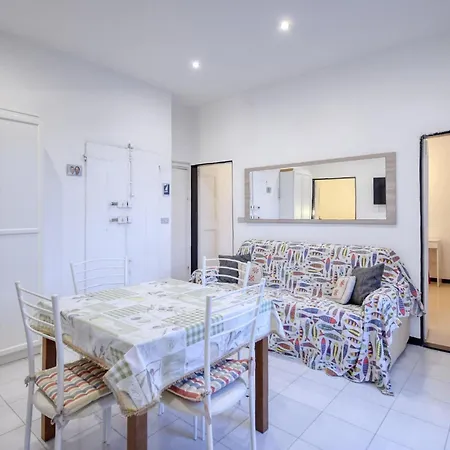 2 Bedroom Gorgeous In ريكّو