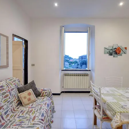 2 Bedroom Gorgeous In Recco